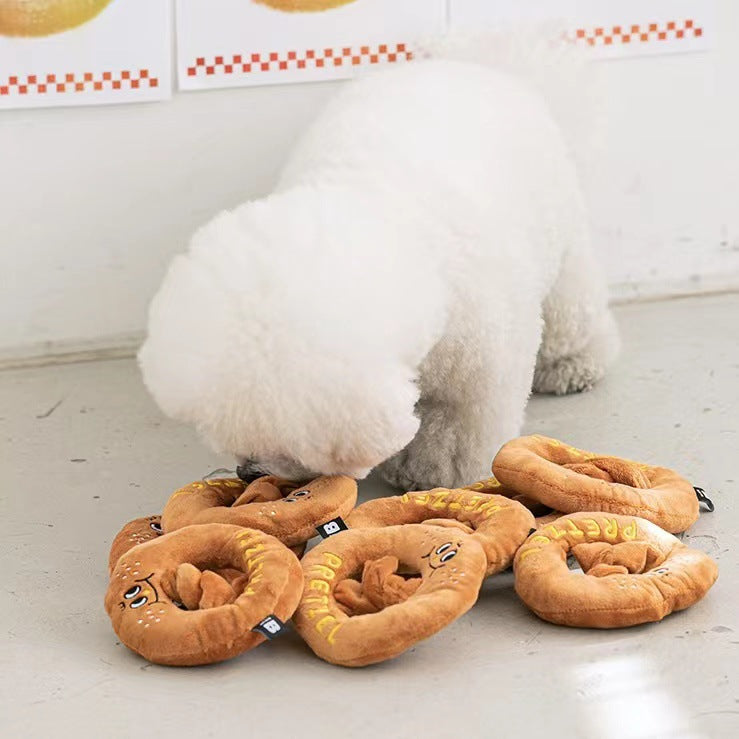 🥨 Pretzel Sniff Toy