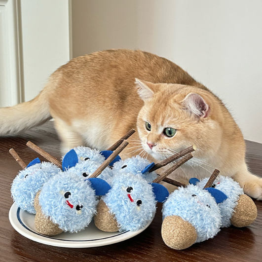 Snowberry Stuff Toy for Grinding Snack