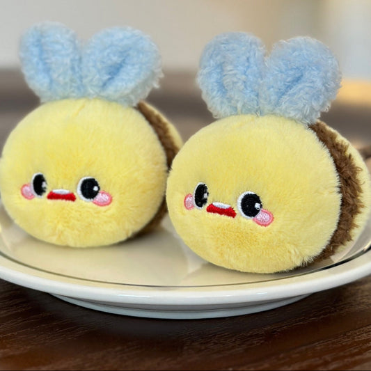 Bee Stuff Toy for Grinding Snacks