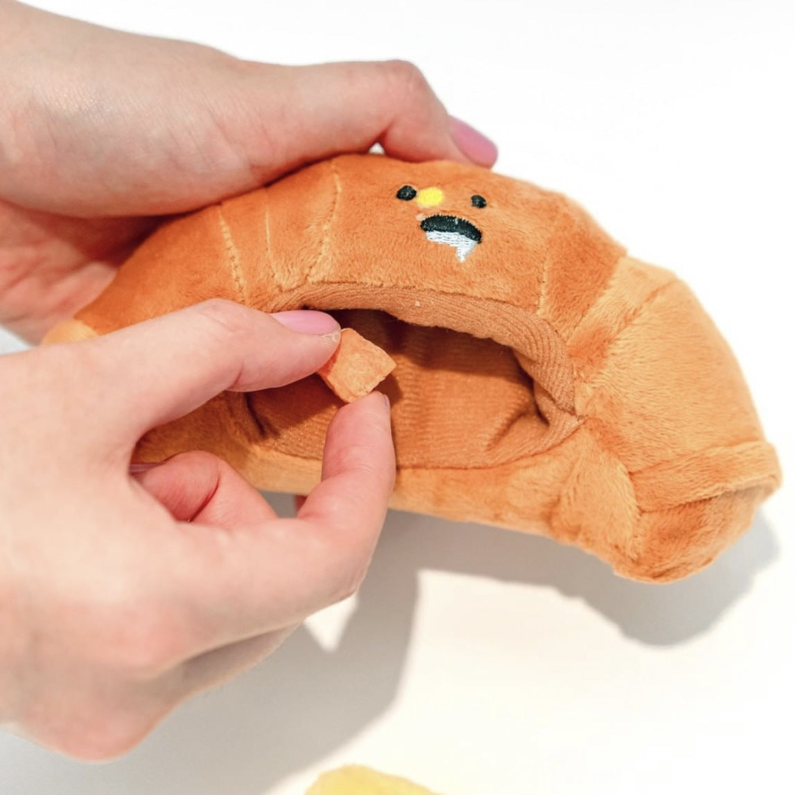 🥐 Plain Butter Croissant Sniffing Toy