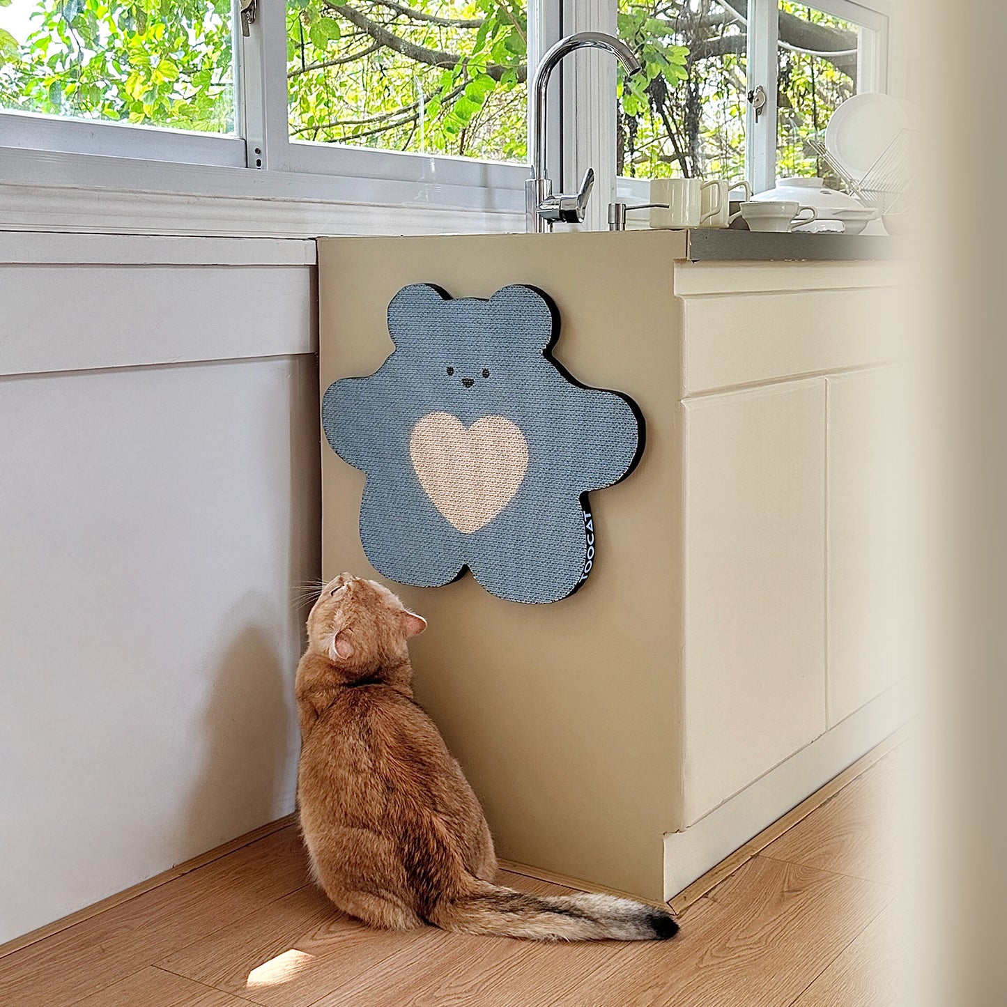 Stickup Bear Scratcher for Kitten