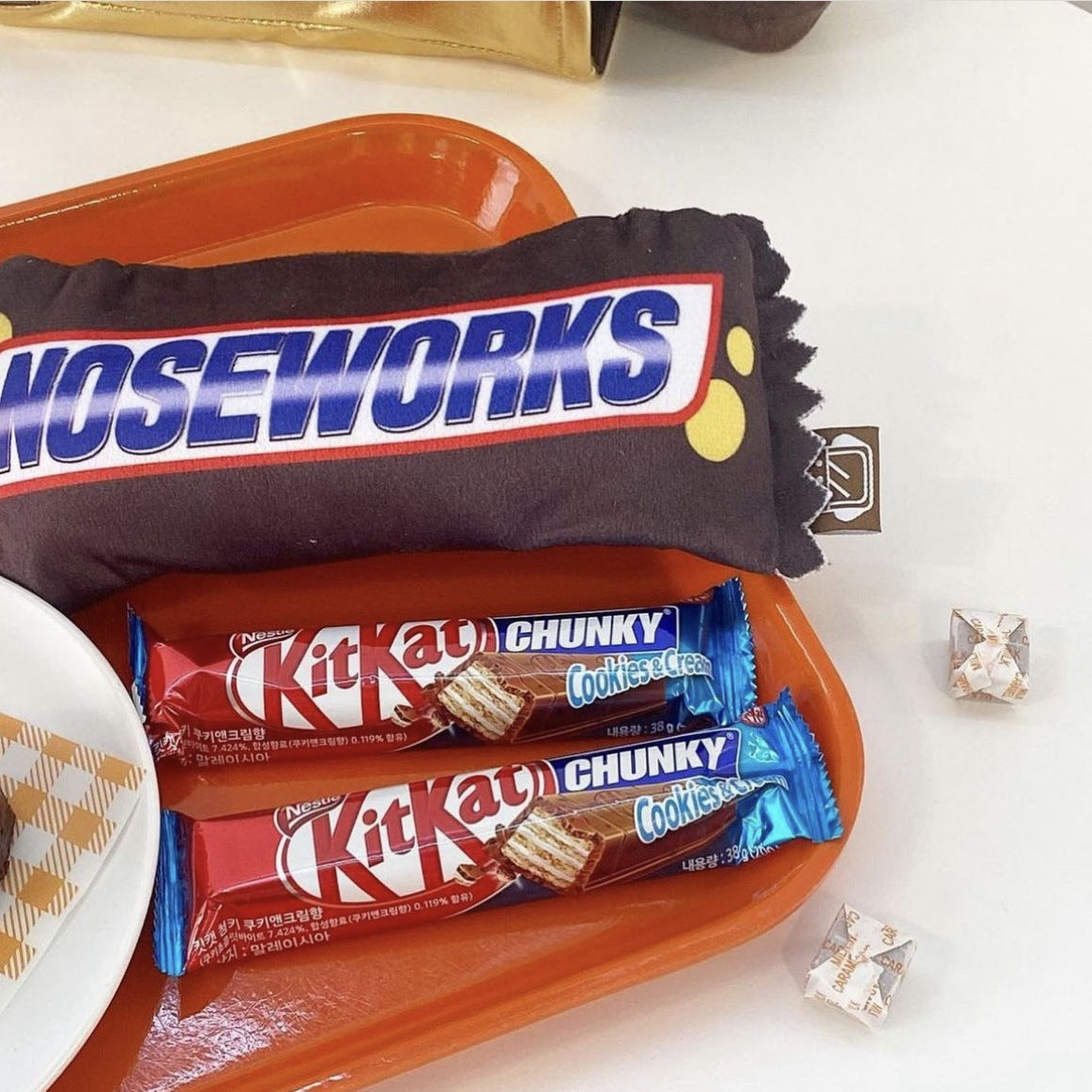 🍫 Chunky Chocolate Bar Sniff Toy