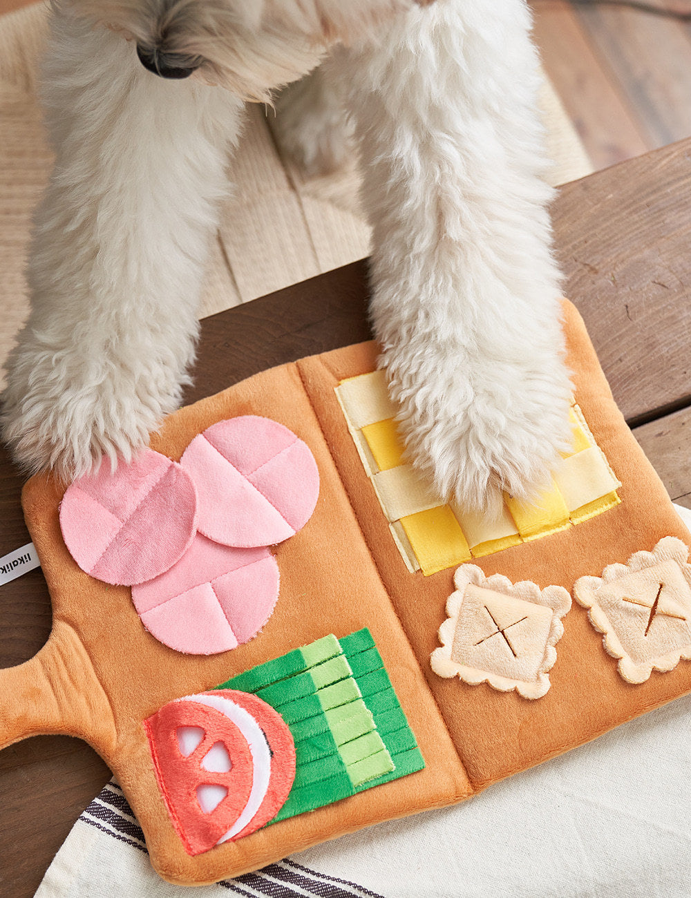 🧀 Party Food Menu Sniff Toy